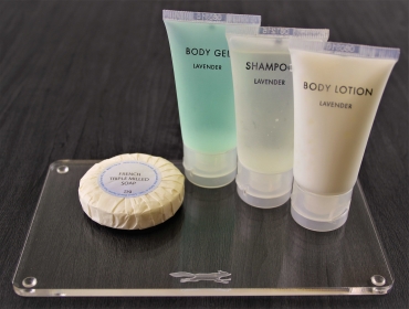 Acrylic Amenity Tray